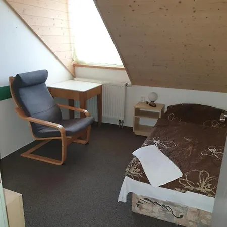 Rum i privatbostad Benatky U Litomysle Litomyšl